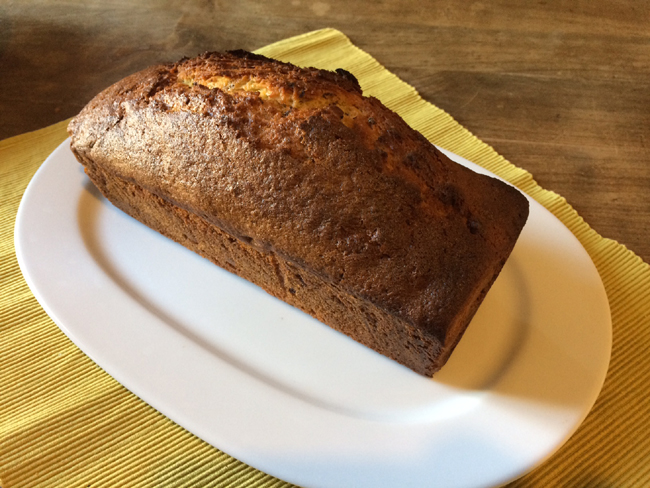 Cake aux pistaches et aux pépites de chocolat 