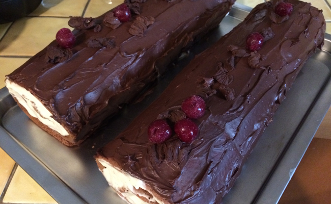 Bûche de Noël Forêt Noire